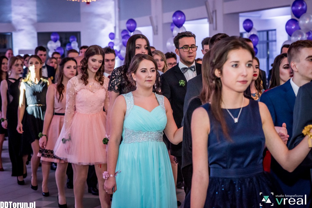 Studniówka licealistów z X LO