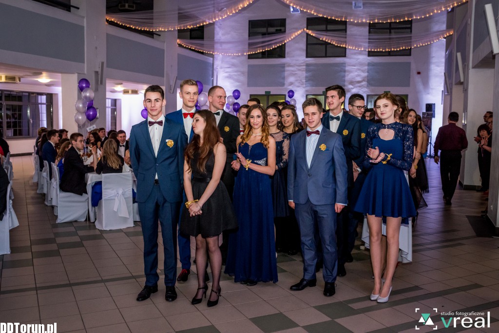 Studniówka licealistów z X LO