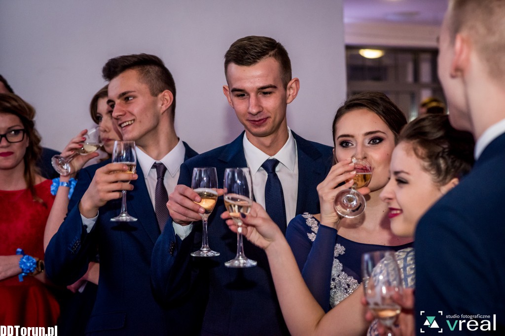 Studniówka licealistów z X LO