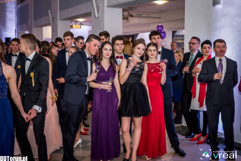 Studniówka licealistów z X LO