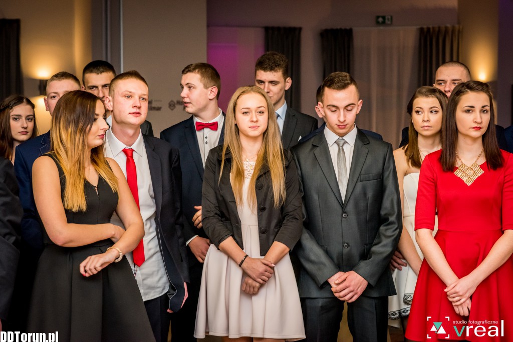 Studniówkowy bal samochodówki