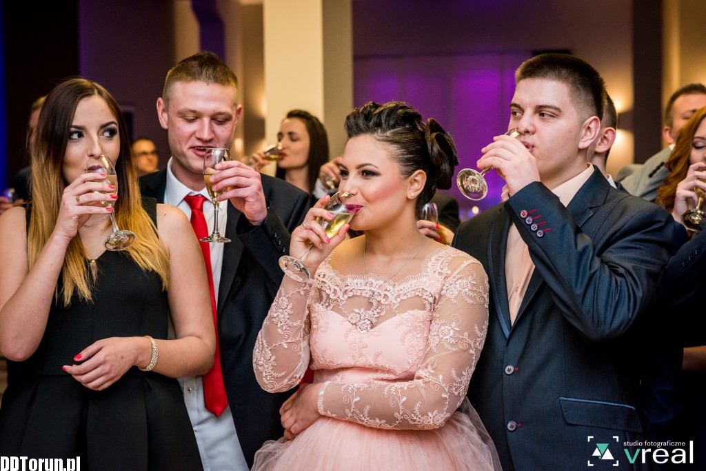 Studniówkowy bal samochodówki