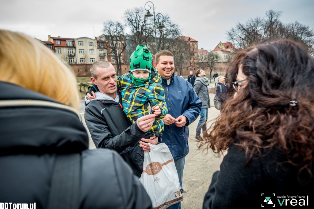 Komitet Obrony Demokracji walentynkowo