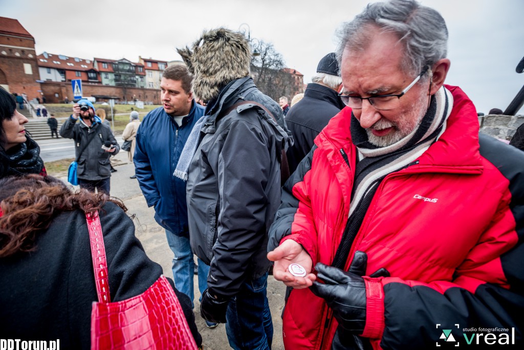 Komitet Obrony Demokracji walentynkowo