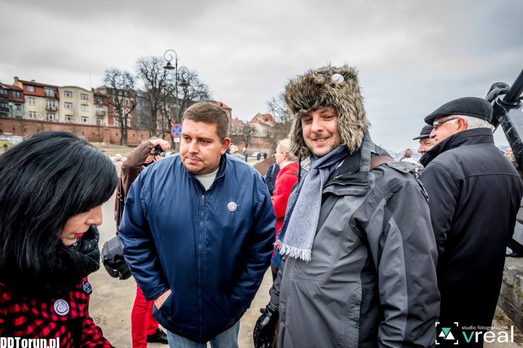 Komitet Obrony Demokracji walentynkowo