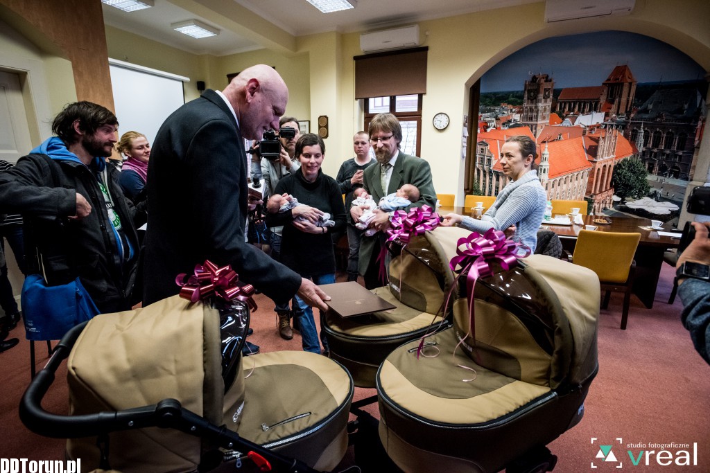 Trojaczki spotykają się z prezydentem