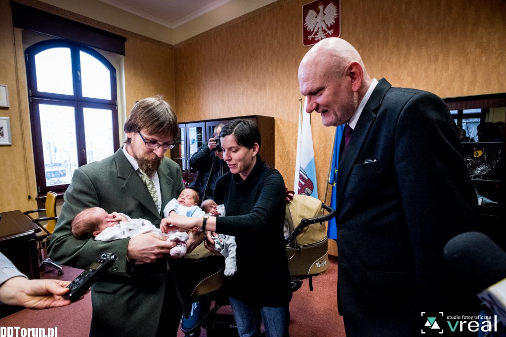 Trojaczki spotykają się z prezydentem