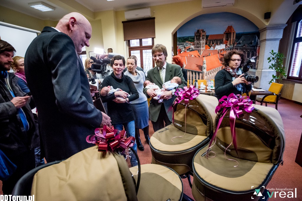 Trojaczki spotykają się z prezydentem