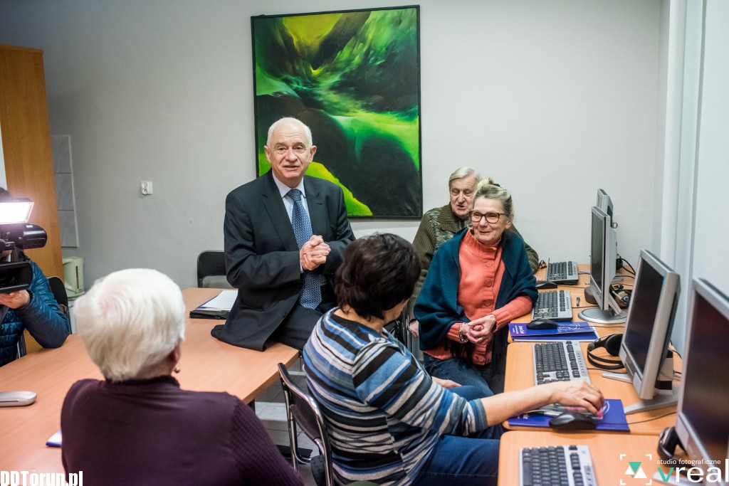 Kolejny kurs komputerowy u europosła