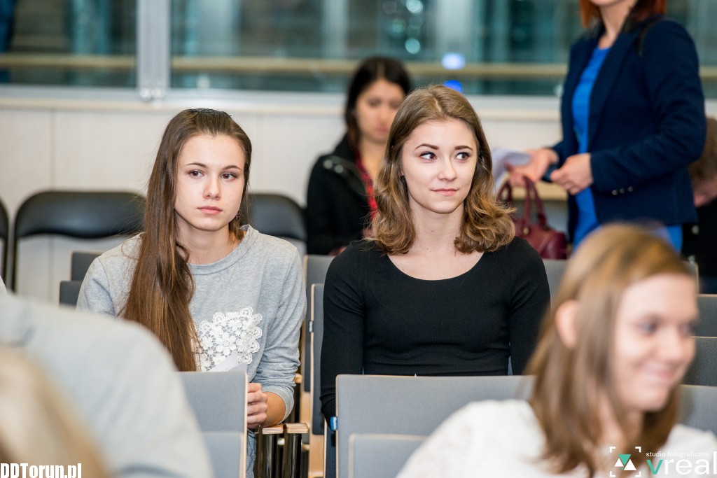 Marszałek wręczył nagrody