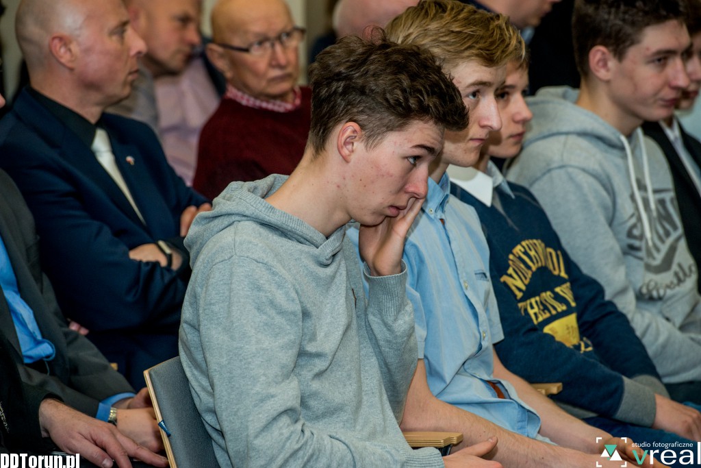 Marszałek wręczył nagrody