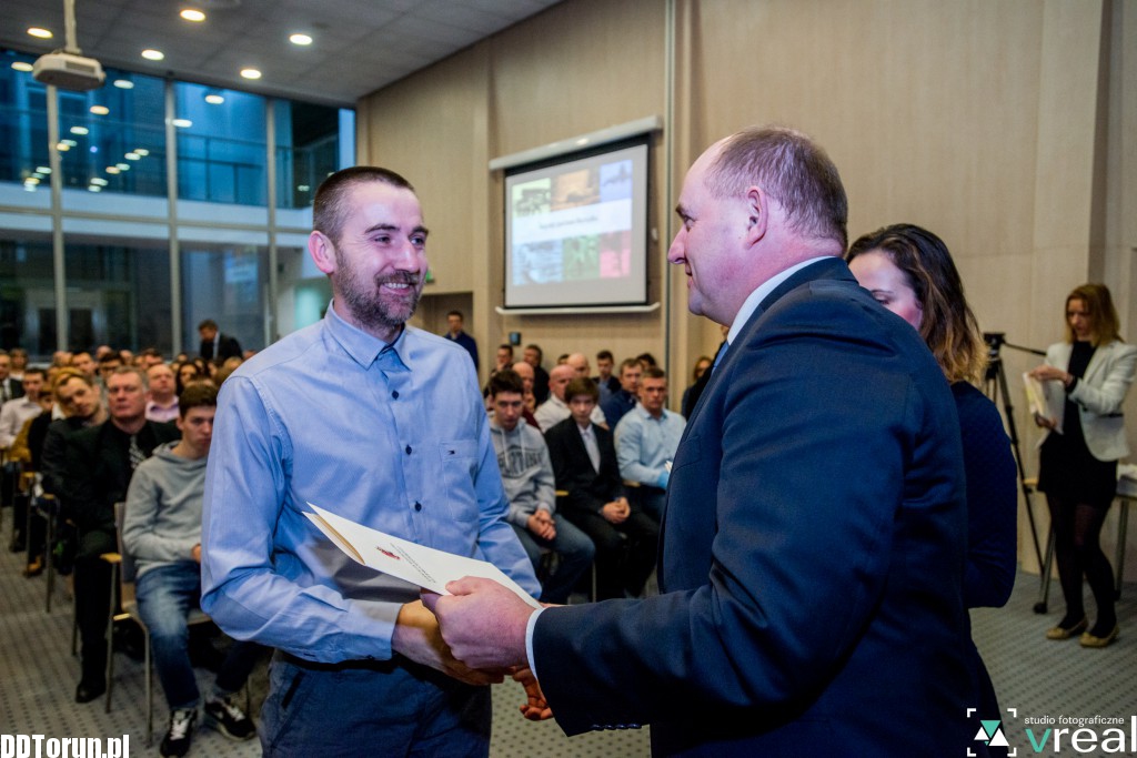 Marszałek wręczył nagrody