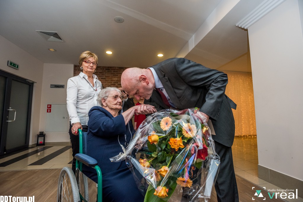 Setne urodziny pani Reginy!