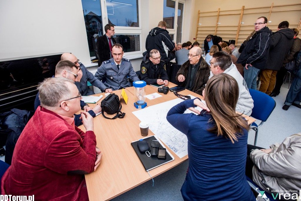 World cafe na Bielawach i w Grębocinie