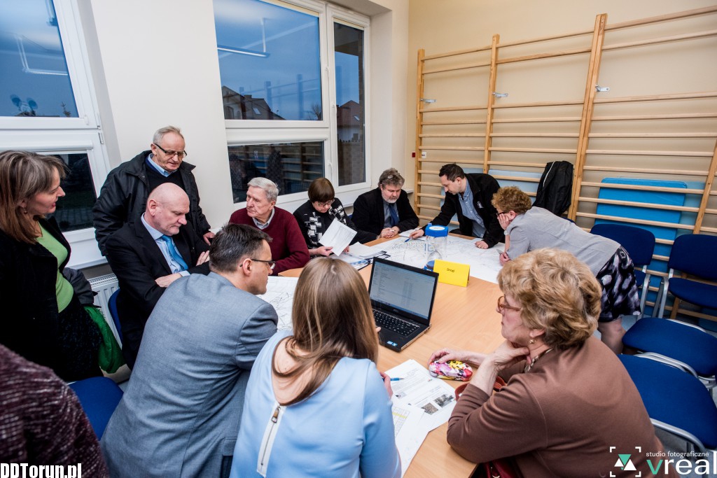 World cafe na Bielawach i w Grębocinie