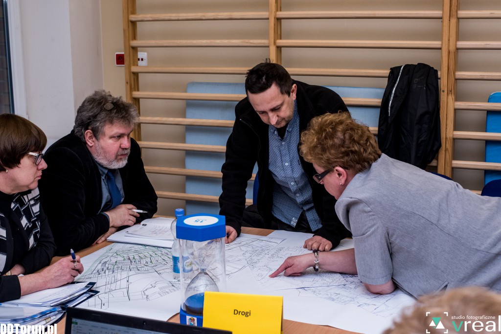 World cafe na Bielawach i w Grębocinie