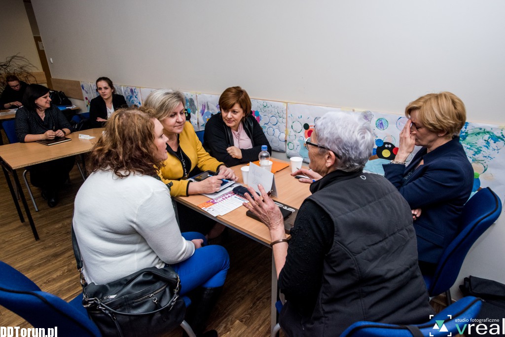 World cafe na Bielawach i w Grębocinie