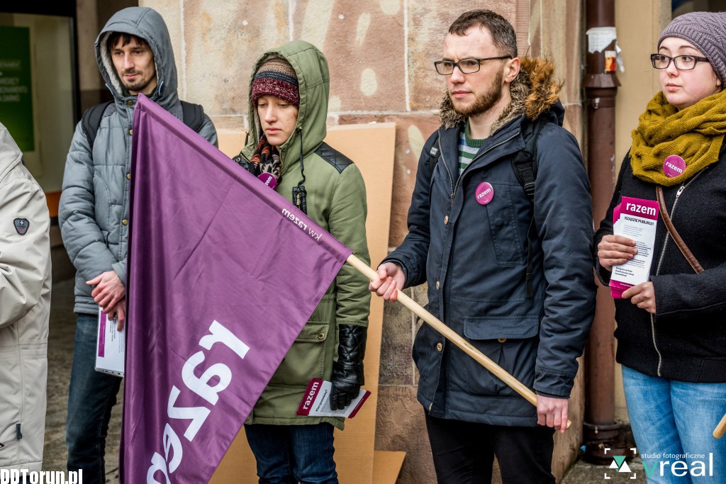 Razem przeciwko rządowi