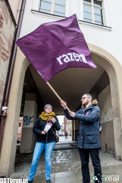 Razem przeciwko rządowi
