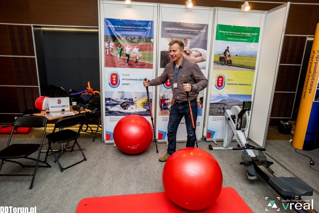 Targi Edukacyjne w auli UMK