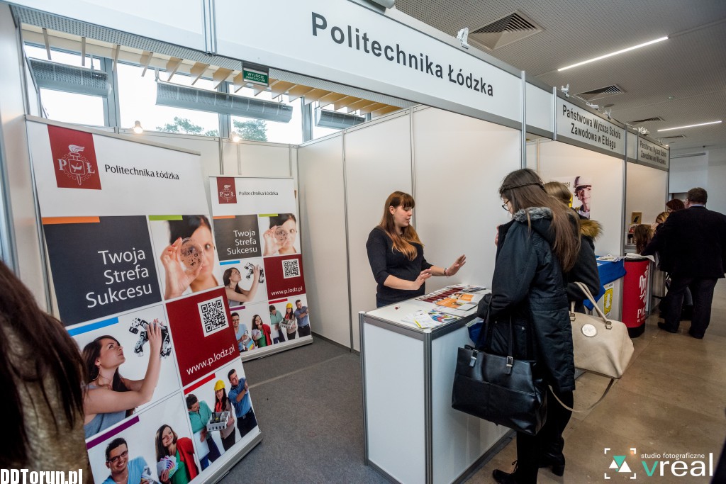 Targi Edukacyjne w auli UMK