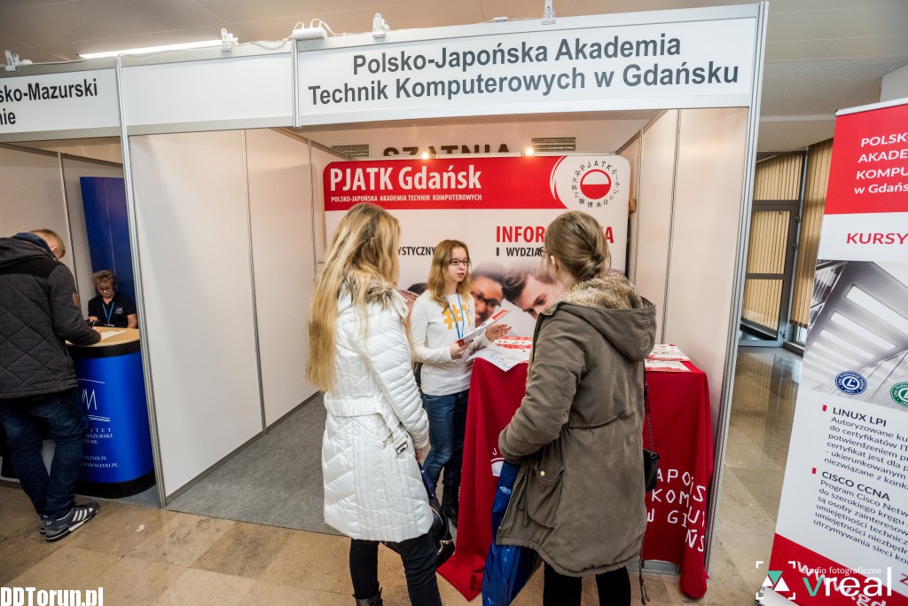 Targi Edukacyjne w auli UMK