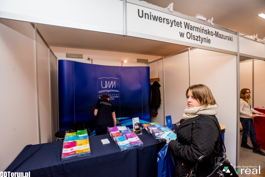 Targi Edukacyjne w auli UMK