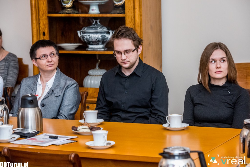 Młodzi naukowcy z nagrodami