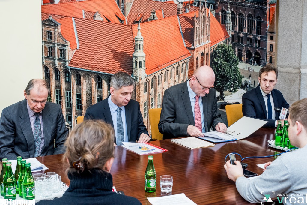 Władze o przygotowaniu programu 500+