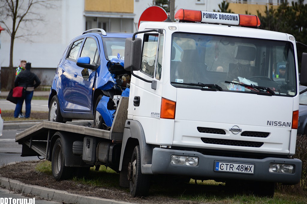 Groźna kolizja na osiedlu Na Skarpie