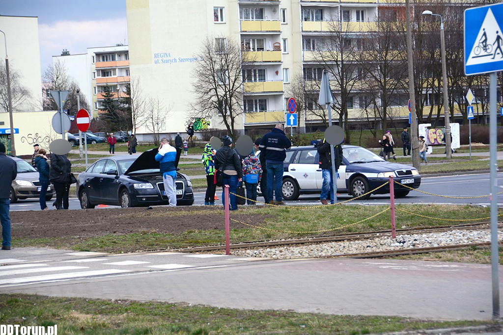 Groźna kolizja na osiedlu Na Skarpie