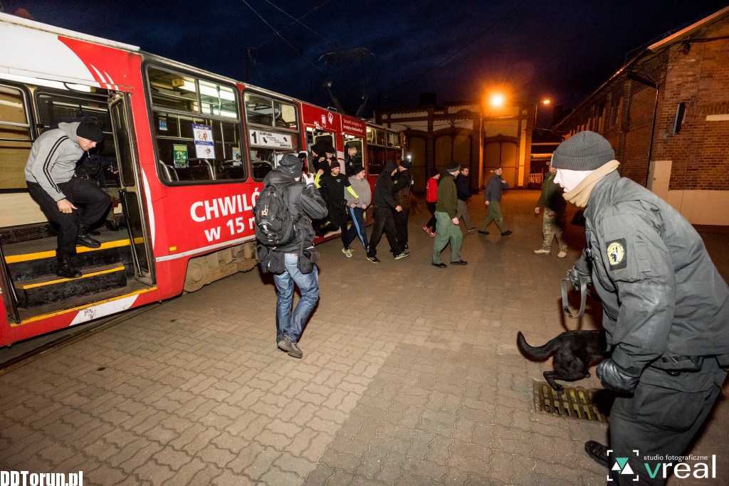 Straż miejska - szkolenie walki w tramwajach