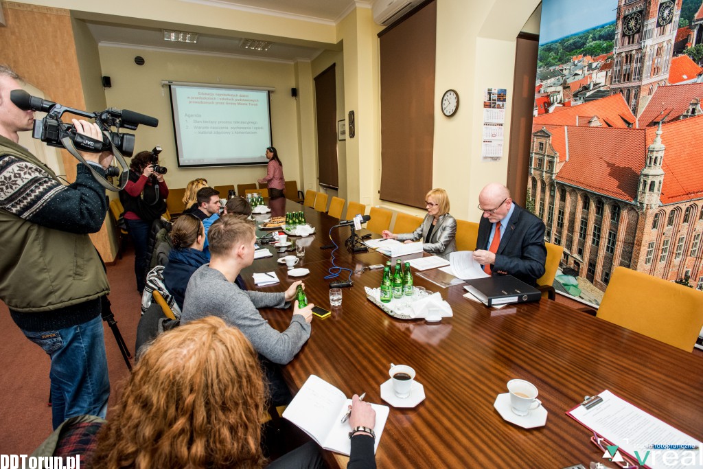 Konferencja w sprawie rekrutacji