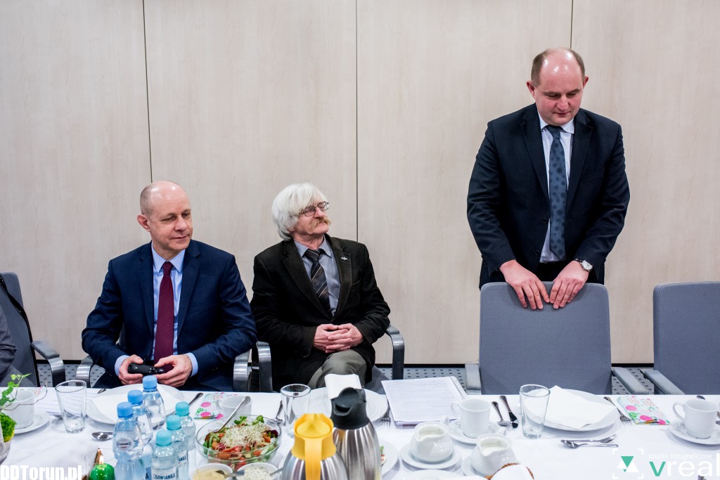 Marszałek przepytuje dziennikarzy