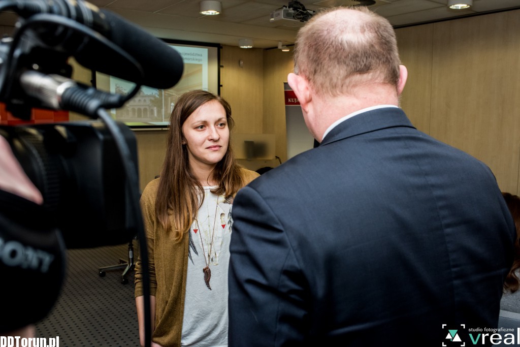 Marszałek przepytuje dziennikarzy