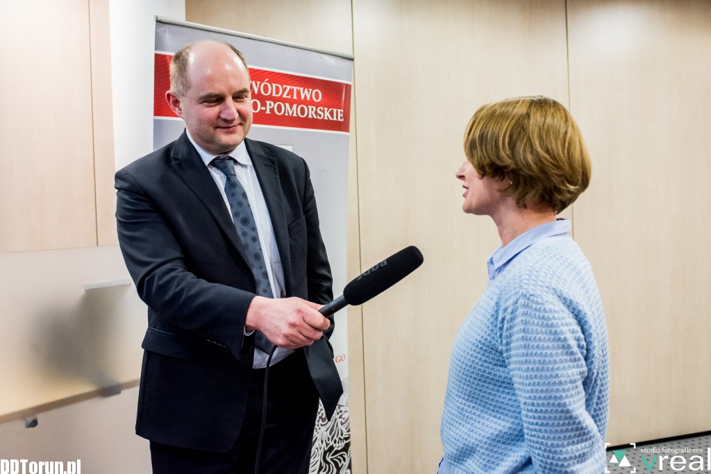 Marszałek przepytuje dziennikarzy