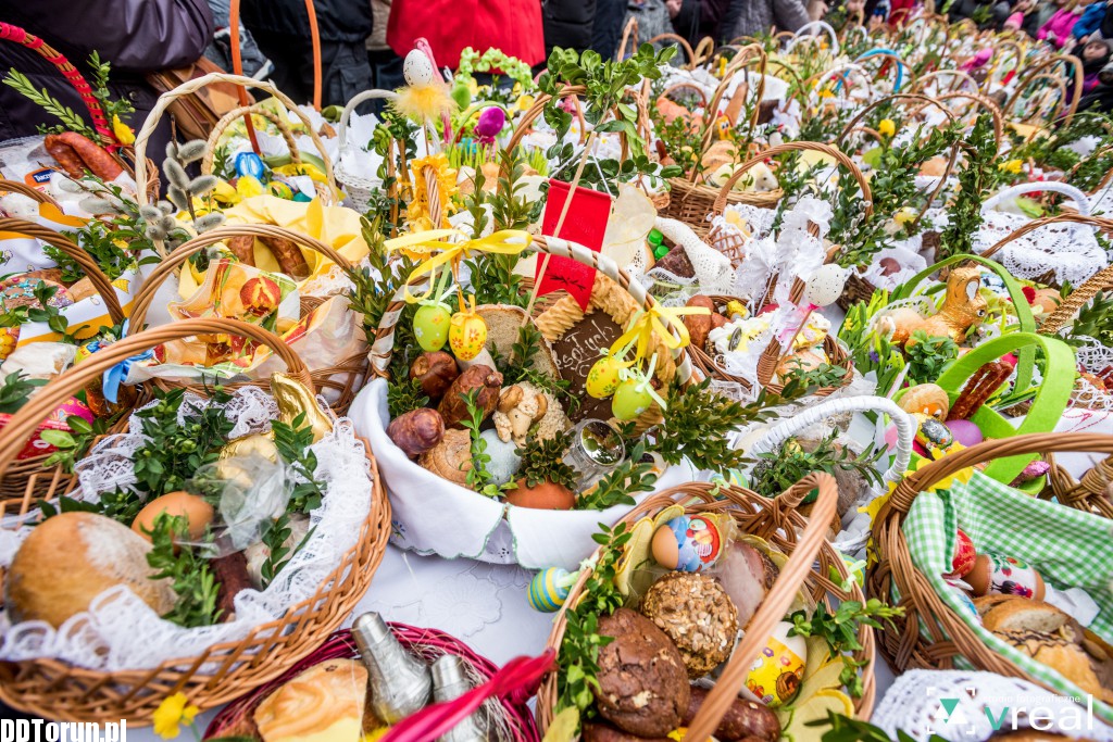 Święcenie pokarmów na Starówce