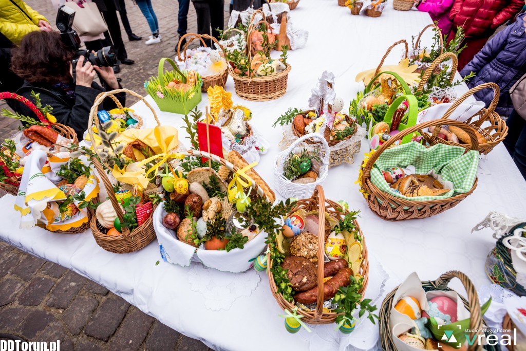 Święcenie pokarmów na Starówce