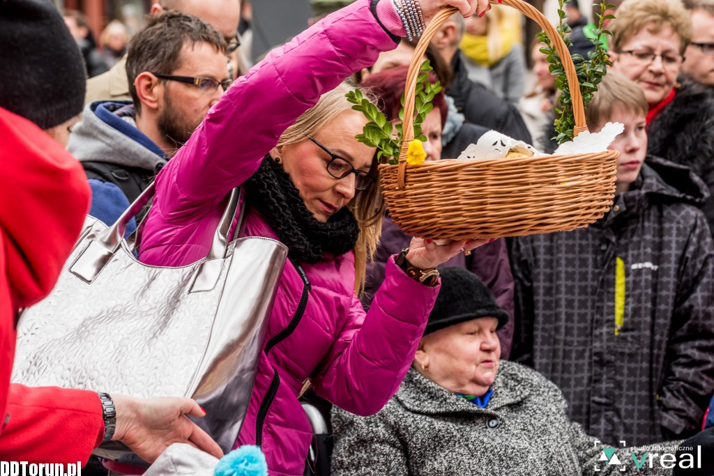 Święcenie pokarmów na Starówce