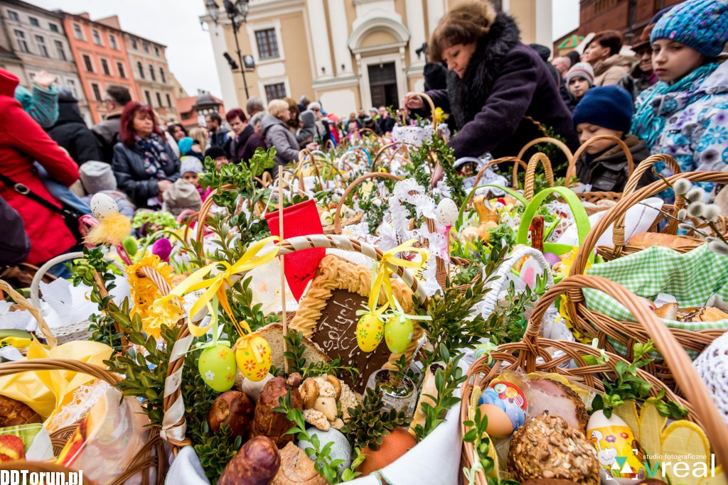Święcenie pokarmów na Starówce