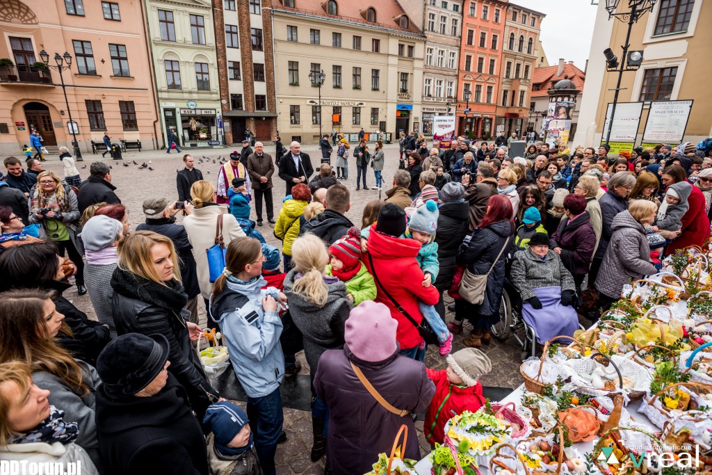 Święcenie pokarmów na Starówce