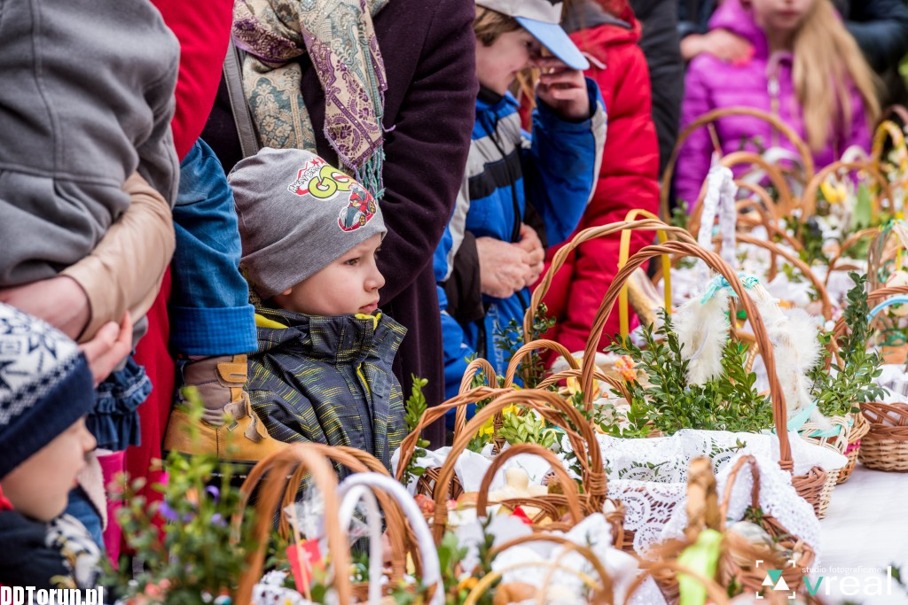Święcenie pokarmów na Starówce