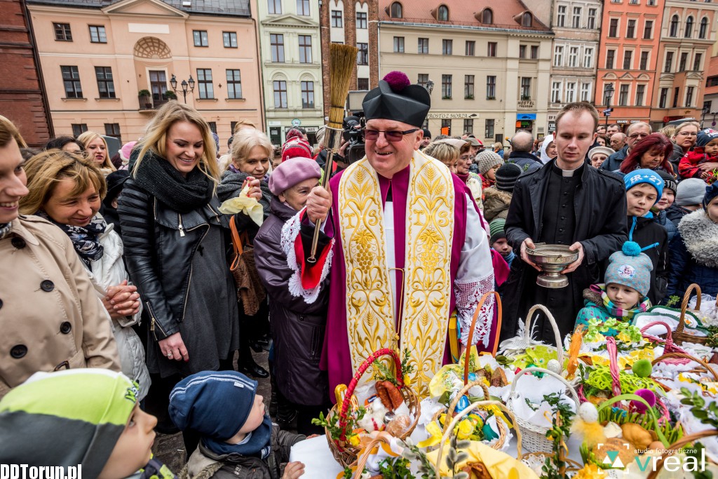 Święcenie pokarmów na Starówce