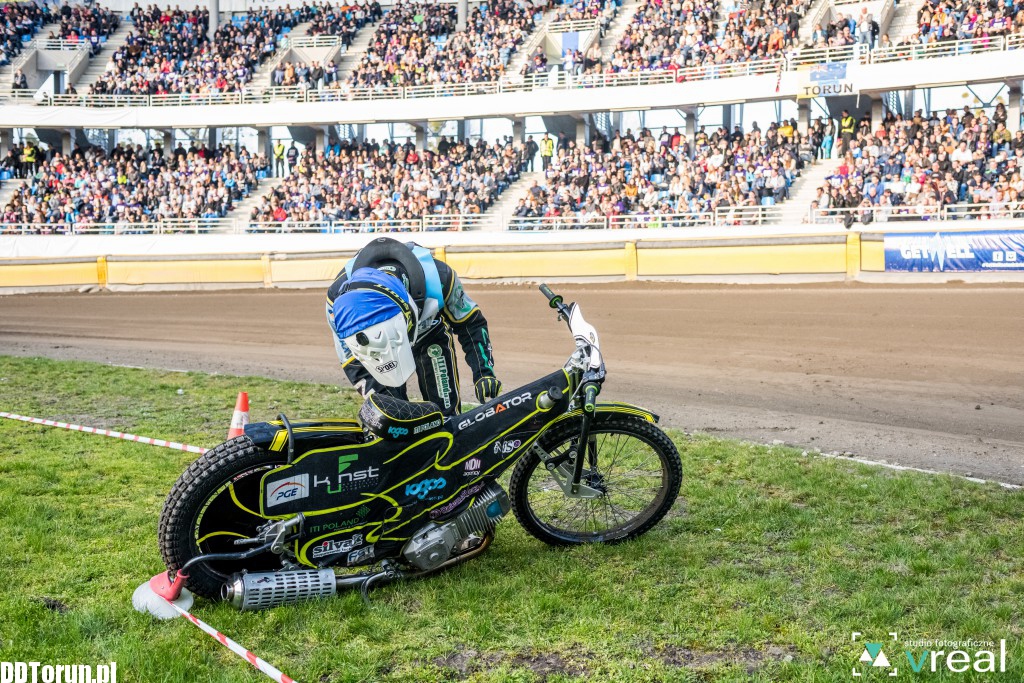 Kapitalne widowisko na Motoarenie