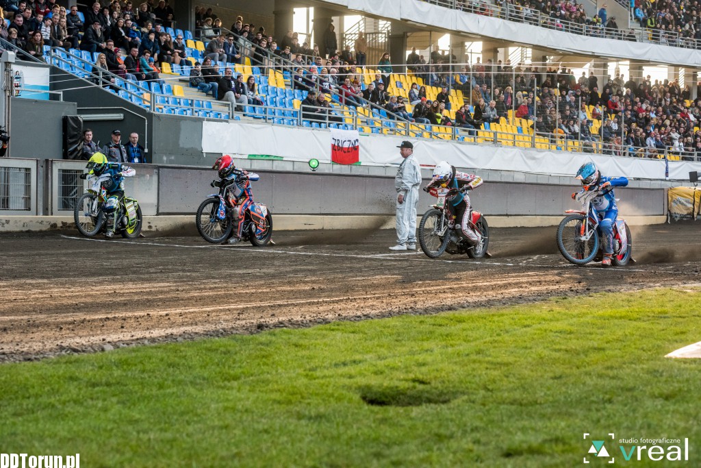Kapitalne widowisko na Motoarenie