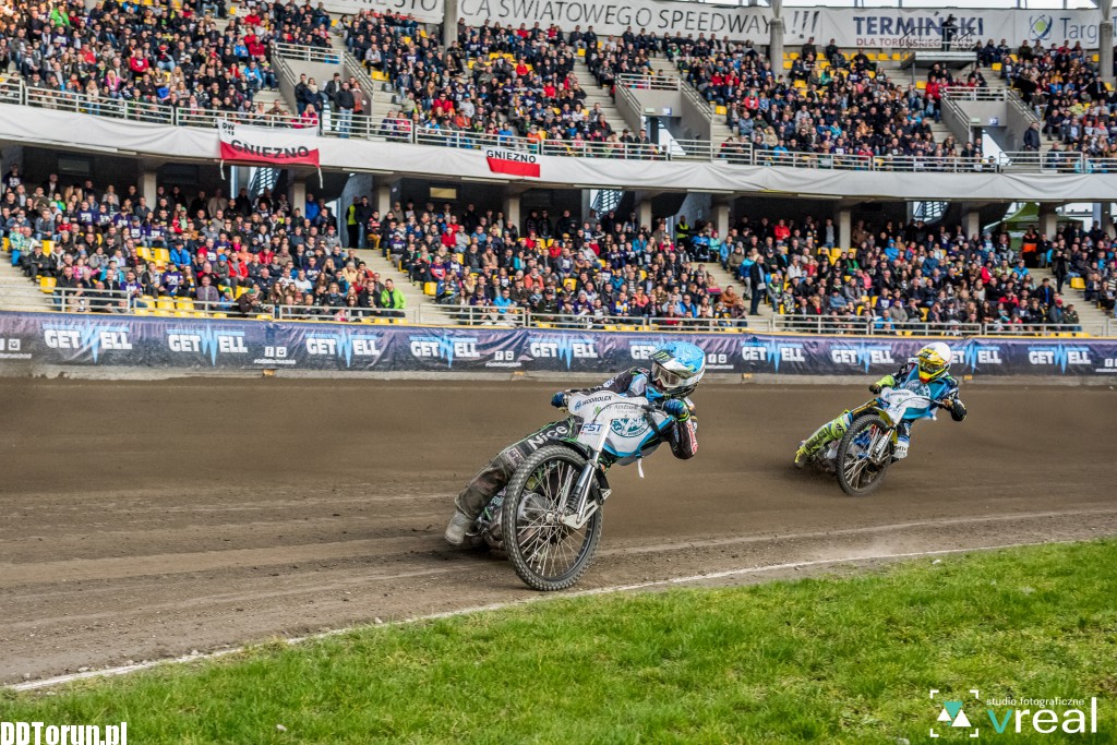 Kapitalne widowisko na Motoarenie