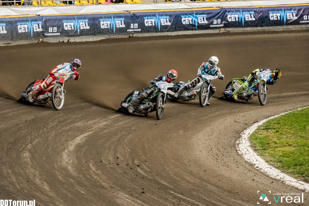 Kapitalne widowisko na Motoarenie