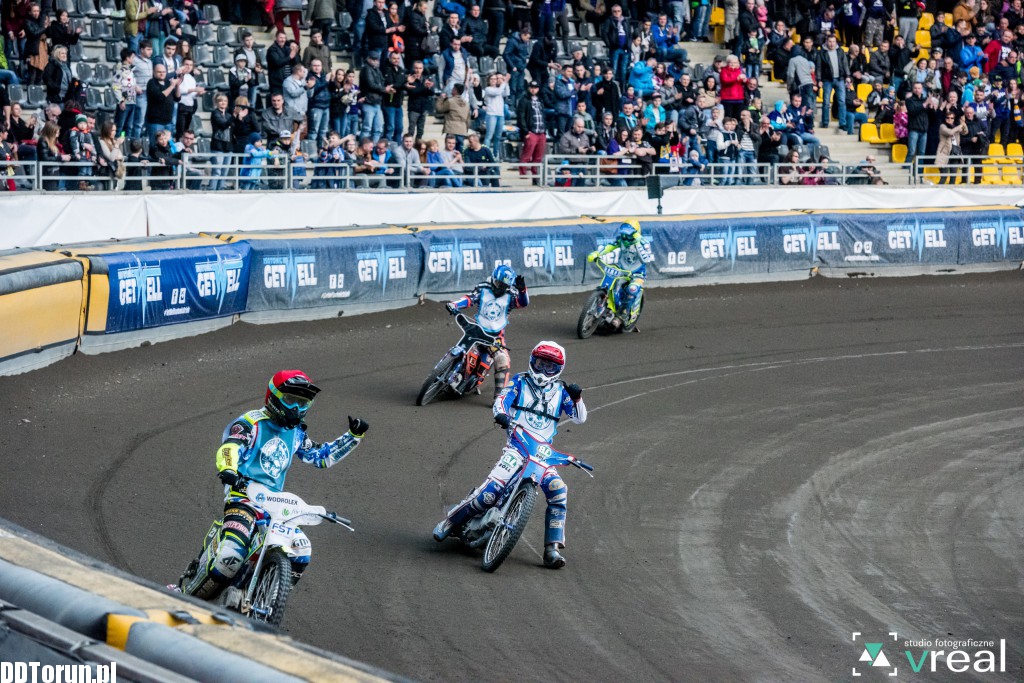Kapitalne widowisko na Motoarenie