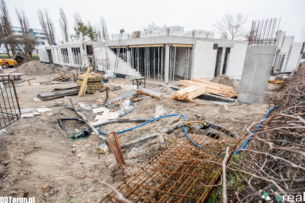 Trwa budowa przystani wioślarskiej