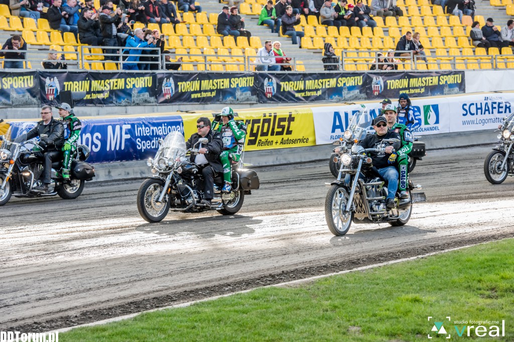 Monster Energy Team wygrywa na Motoarenie